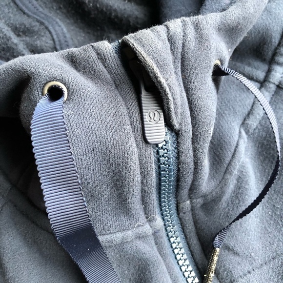 Lululemon hoodie size 8 - Picture 4 of 7